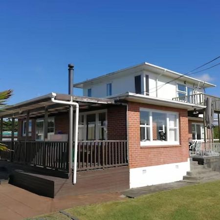 Besties West Auckland Kumeu Exteriör bild